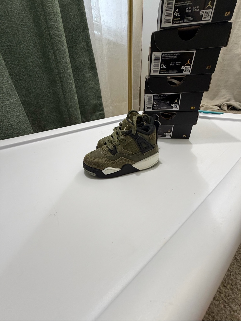 Jordan Toddler Olive Green and Black Sneakers